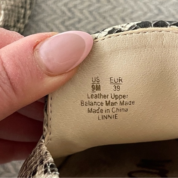 ❌SOLD ❌Sam Edelman Leather Snakeskin Flat Mules Women's size 9 - Picture 8 of 9